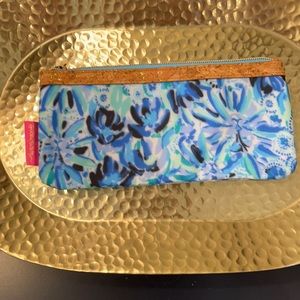 NWOT Lilly Pulitzer zip top make up/pencil bag
